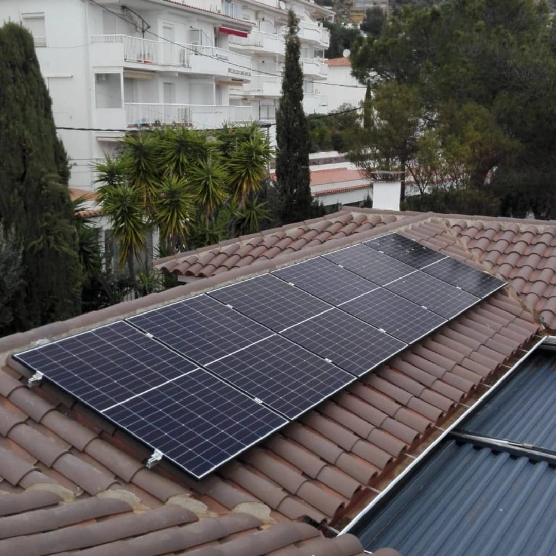 Panells solars en teulada residencial